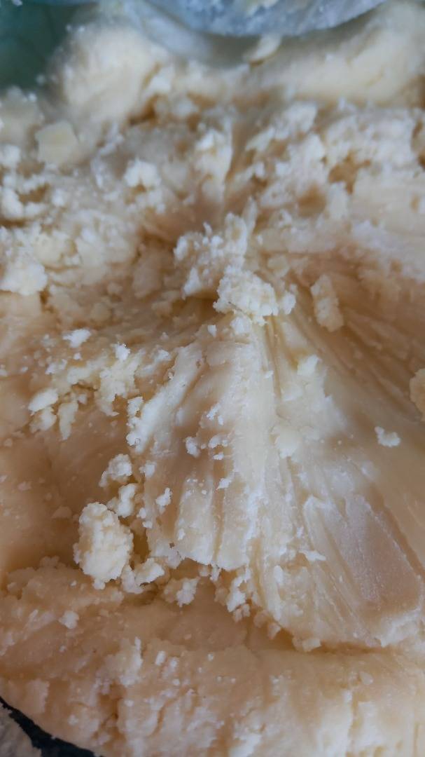 la valise à savons - saponification à froid - savonnerie artisanale limoges - matières premières naturelles - beurre de karité nourrissant et pure - produit naturel - ingrédient du savon